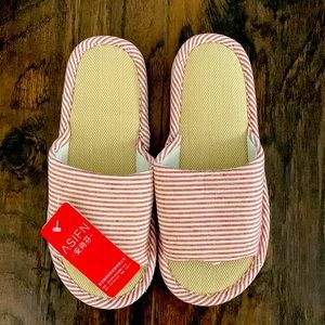 Cotton red and White House slippers. European 37/38. Fits US 6-6.5.